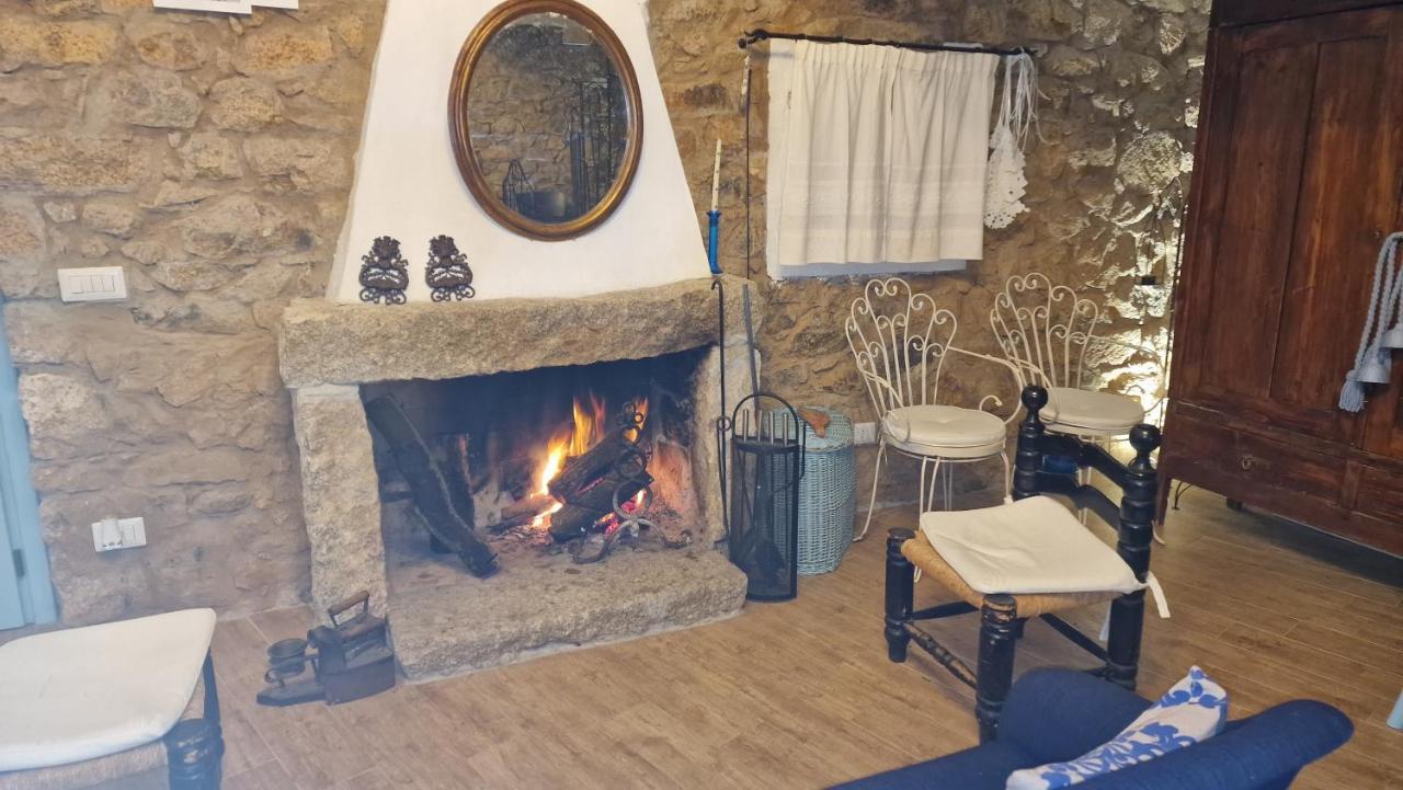 텔티 Rifugio Monte Pino 빌라 외부 사진